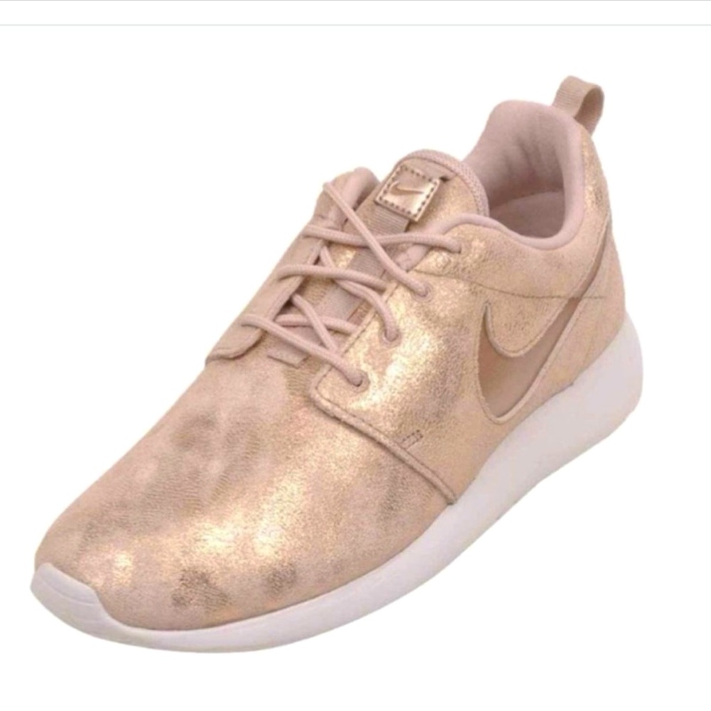 Nike Roshe One Premium Metallic Rose Bronze Women’s sz7.5